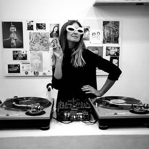 Meet your Posher, Tara